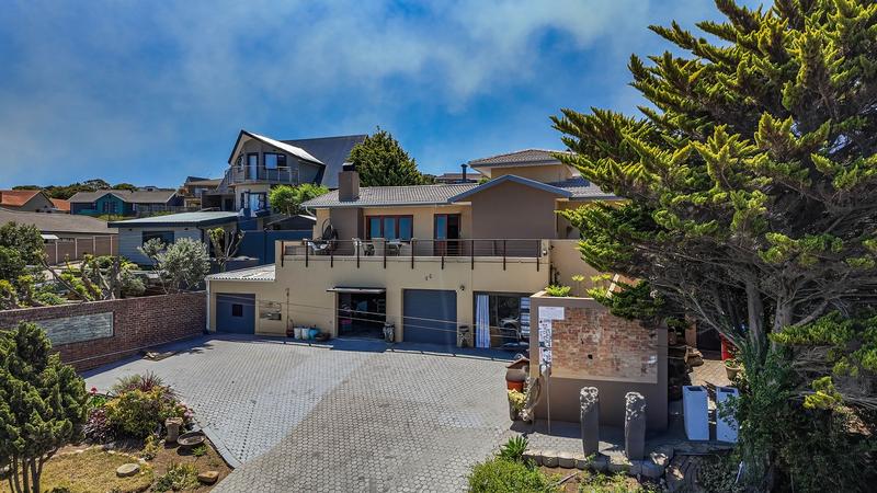 7 Bedroom Property for Sale in Dana Bay Western Cape